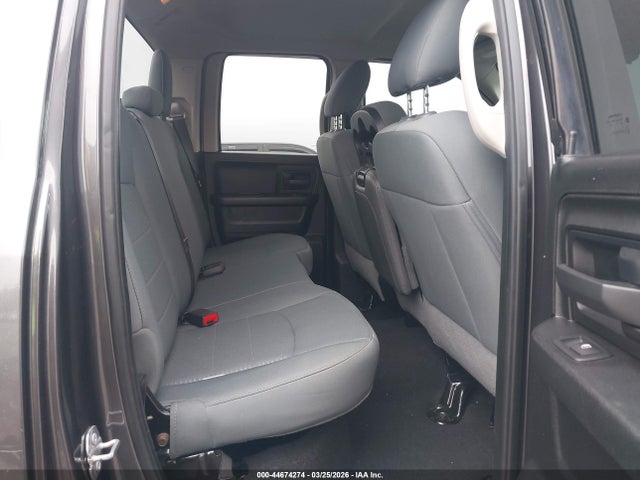 44674274 :رقم المزاد ، 1C6RR7FG7JS313019 vin ، 2018 Ram 1500 Tradesman  4x4 6'4 Box مزاد بيع