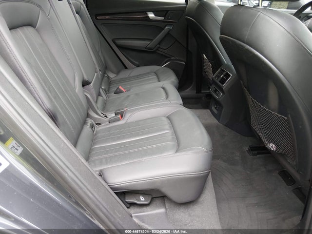 Продаж на аукціоні авто 2018 Audi Q5 2.0t Premium/2.0t Tech Premium, vin: WA1ANAFY0J2008284, номер лоту: 44674304