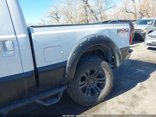 44674320 :رقم المزاد ، 1FT8W3BT2BEC85929 vin ، 2011 Ford F-350 Lariat مزاد بيع