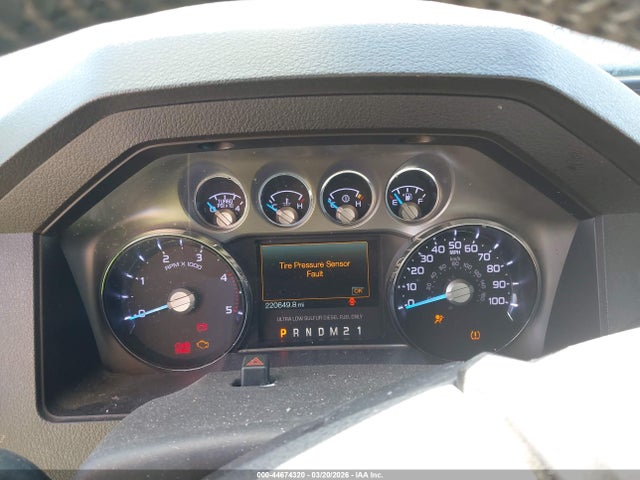 44674320 :رقم المزاد ، 1FT8W3BT2BEC85929 vin ، 2011 Ford F-350 Lariat مزاد بيع
