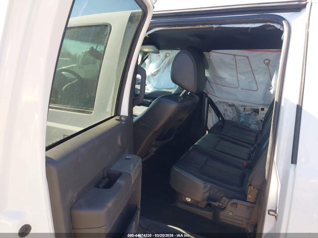 44674320 :رقم المزاد ، 1FT8W3BT2BEC85929 vin ، 2011 Ford F-350 Lariat مزاد بيع