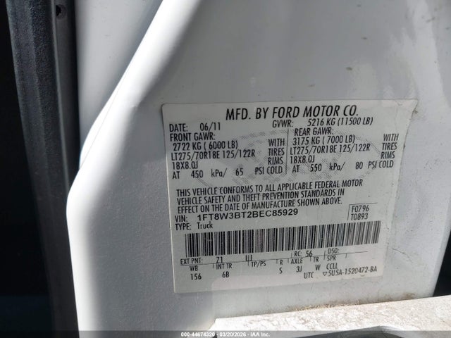44674320 :رقم المزاد ، 1FT8W3BT2BEC85929 vin ، 2011 Ford F-350 Lariat مزاد بيع