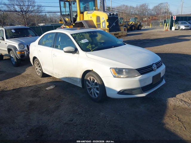 44674343 :رقم المزاد ، 3VWDP7AJ3DM448178 vin ، 2013 Volkswagen Jetta 2.5l Se مزاد بيع