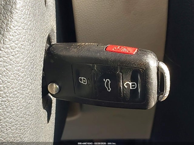 44674343 :رقم المزاد ، 3VWDP7AJ3DM448178 vin ، 2013 Volkswagen Jetta 2.5l Se مزاد بيع