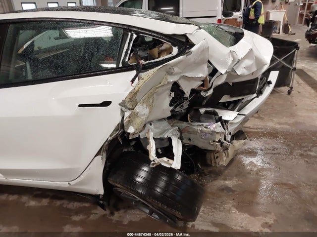 2023 Tesla Model 3 Rear-wheel Drive მანქანა იყიდება აუქციონზე, vin: 5YJ3E1EA4PF651262, აუქციონის ნომერი: 44674345