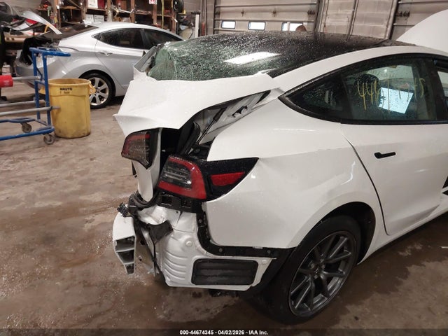2023 Tesla Model 3 Rear-wheel Drive მანქანა იყიდება აუქციონზე, vin: 5YJ3E1EA4PF651262, აუქციონის ნომერი: 44674345