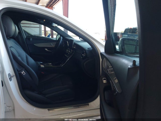 55SWF4JB2JU234996 Mercedes-Benz C 300