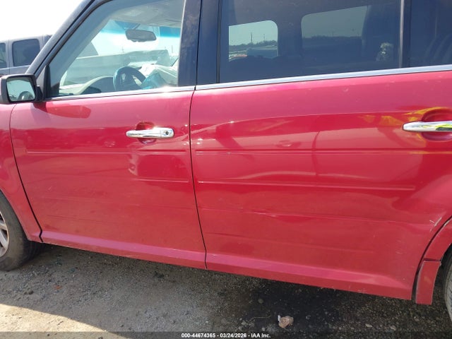 44674365 :رقم المزاد ، 2FMGK5CC8ABB10236 vin ، 2010 Ford Flex Sel مزاد بيع