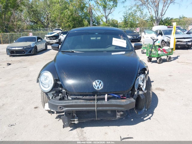Продажа на аукционе авто 2016 Volkswagen Beetle 1.8t S, vin: 3VWF17AT0GM623907, номер лота: 44674366
