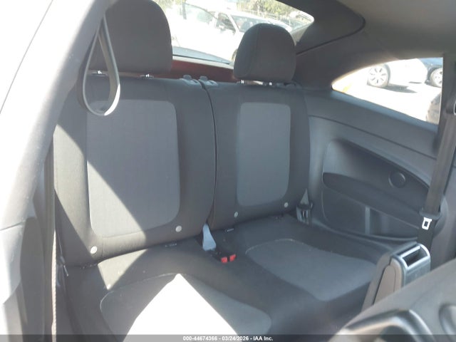 Продажа на аукционе авто 2016 Volkswagen Beetle 1.8t S, vin: 3VWF17AT0GM623907, номер лота: 44674366