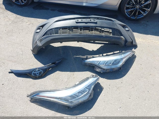 Toyota C-HR XLE 2021 NMTKHMBX3MR130987 Image 12