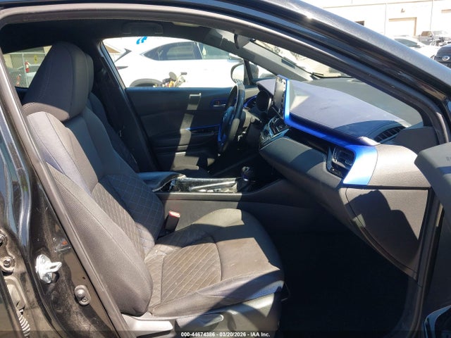 Toyota C-HR XLE 2021 NMTKHMBX3MR130987 Image 5