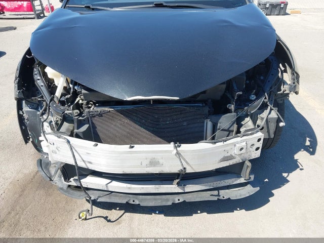 Toyota C-HR XLE 2021 NMTKHMBX3MR130987 Image 6
