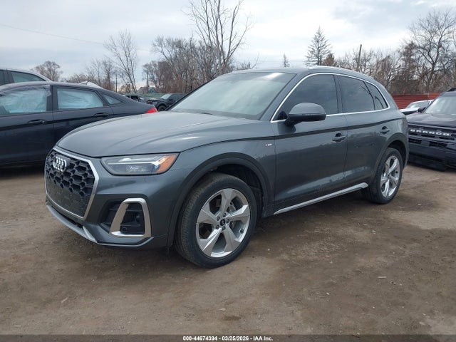 44674394 :رقم المزاد ، WA1EAAFY6N2050381 vin ، 2022 Audi Q5 Premium Plus 45 Tfsi S Line Quattro S Tronic مزاد بيع