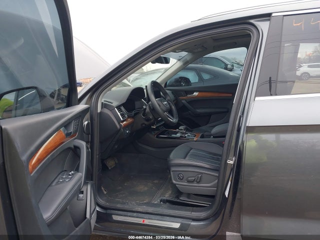 44674394 :رقم المزاد ، WA1EAAFY6N2050381 vin ، 2022 Audi Q5 Premium Plus 45 Tfsi S Line Quattro S Tronic مزاد بيع