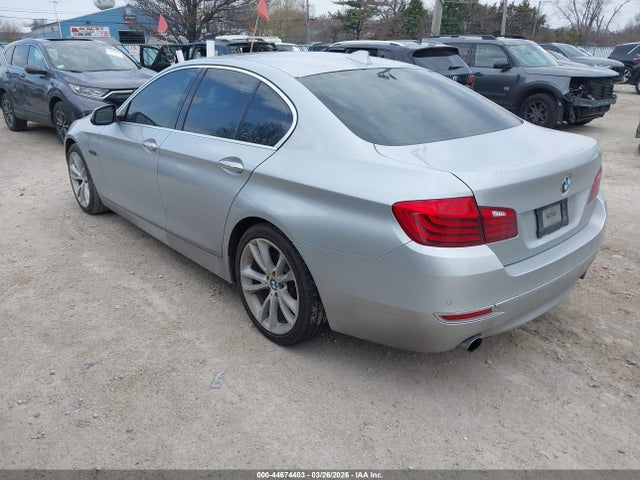 2016 BMW 535I WBA5B1C50GG134941 Photo 2
