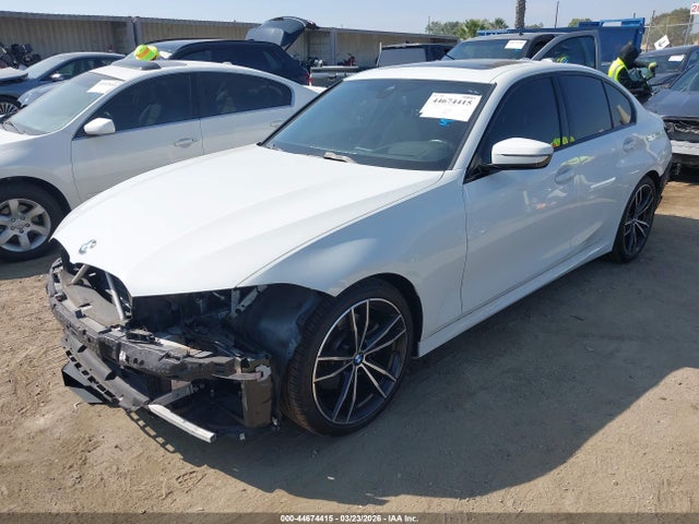 3MW5R1J03M8B51066 BMW 330I