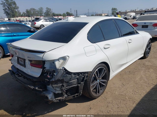 3MW5R1J03M8B51066 BMW 330I