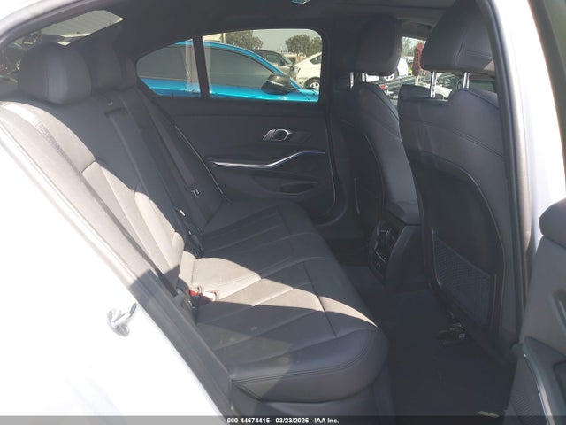 3MW5R1J03M8B51066 BMW 330I