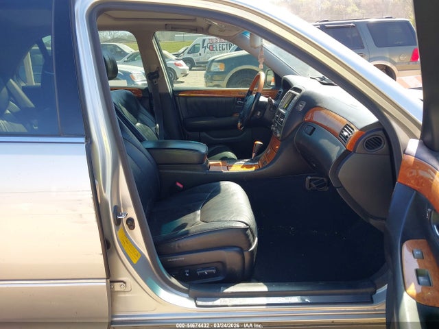 2002 LEXUS LS 430 JTHBN30FX20068274 Photo 4