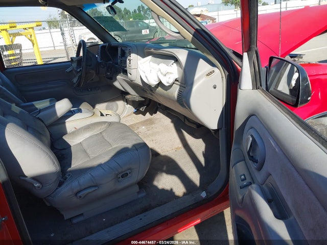 Продаж на аукціоні авто 1997 Gmc Sierra 1500 Sl Wideside, vin: 2GTEC19R8V1545993, номер лоту: 44674457