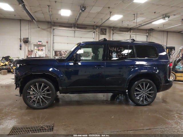 Продажа на аукционе авто 2025 Lexus Gx 550 Luxury+, vin: JTJVBCDX1S5055472, номер лота: 44674459