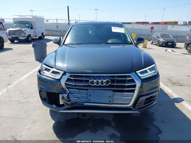 WA1BNAFY1J2055392 Audi Q5 2.0t Premium/2.0t Tech Premium