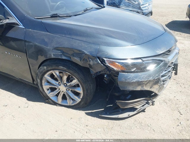 1G1ZD5ST2MF034999 Chevrolet Malibu Fwd Lt