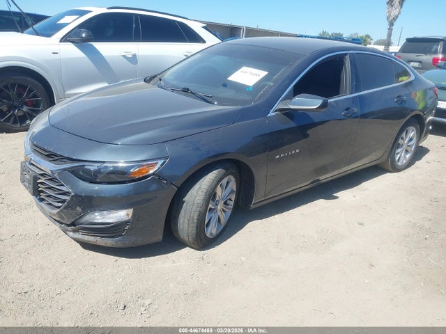 1G1ZD5ST2MF034999 Chevrolet Malibu Fwd Lt