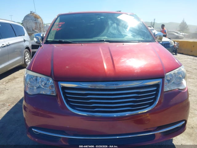 2015 Chrysler Town & Country Touring-l მანქანა იყიდება აუქციონზე, vin: 2C4RC1CG1FR656896, აუქციონის ნომერი: 44674496