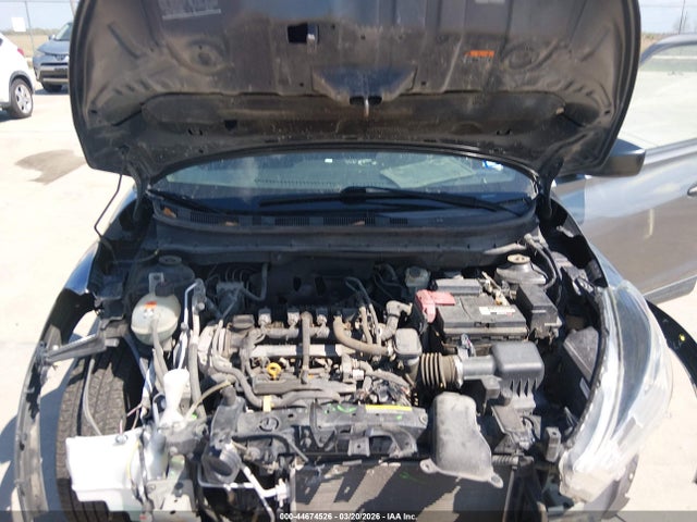 3N1CP5CU5JL522893 Nissan KICKS S