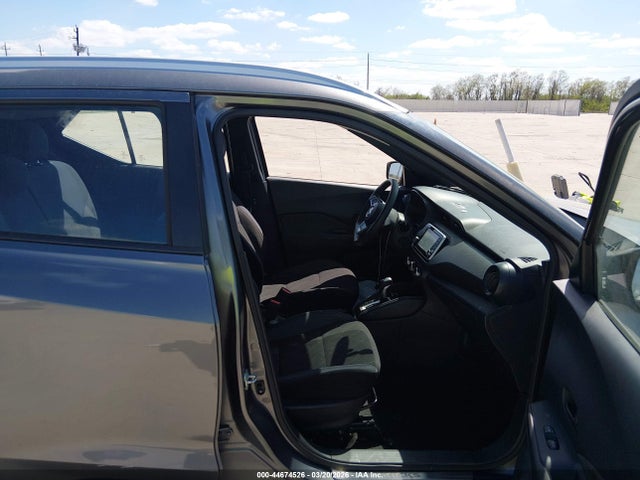 3N1CP5CU5JL522893 Nissan KICKS S