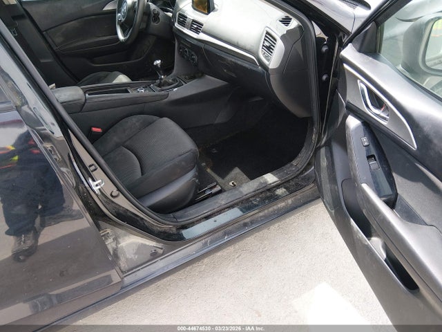 Продажа на аукционе авто 2017 Mazda Mazda3 Sport, vin: 3MZBN1U7XHM119476, номер лота: 44674530