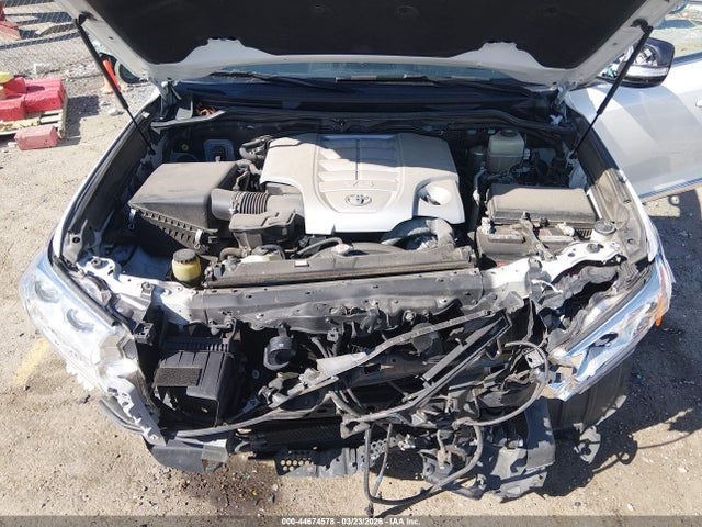 JTMCY7AJ0J4068878 Toyota Land Cruiser V8