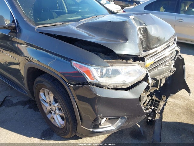 1GNERGKWXLJ324746 Chevrolet Traverse Fwd Lt Cloth