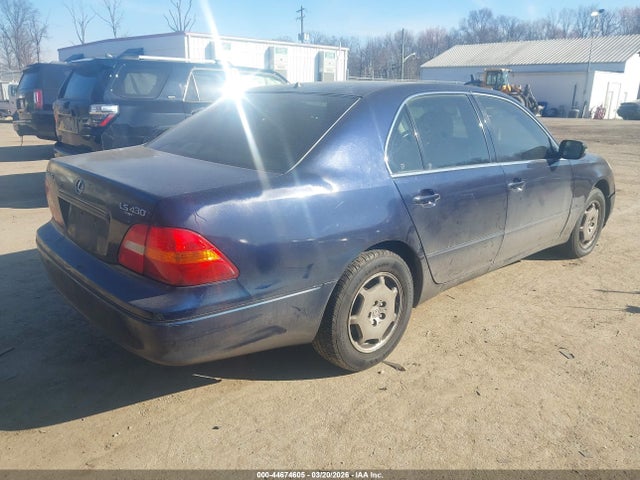 2002 LEXUS LS 430 JTHBN30F820054762 Photo 3