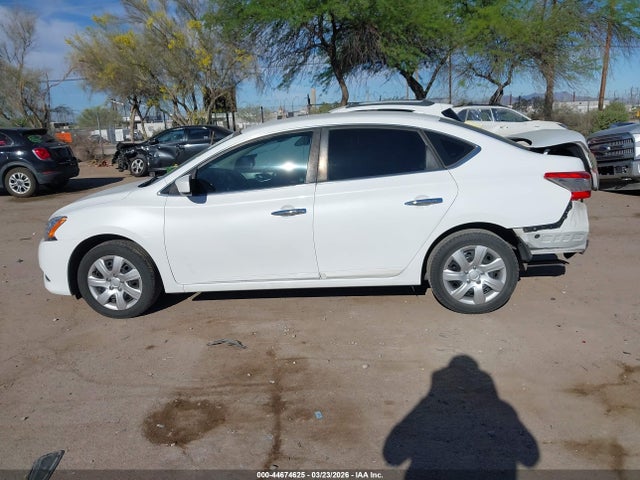 3N1AB7AP3EY327995 Nissan SENTRA SV