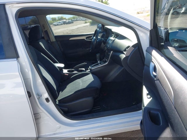 3N1AB7AP3EY327995 Nissan SENTRA SV