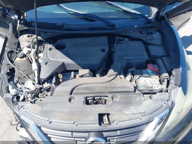 1N4AL3AP3HN304288 Nissan Altima 2.5 Sr