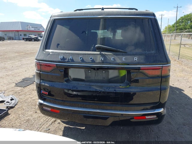 44674705 :رقم المزاد ، 1C4SJUAT4PS551052 vin ، 2023 Jeep Wagoneer Series I 4x2 مزاد بيع