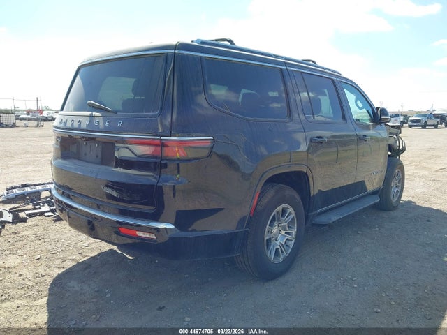 44674705 :رقم المزاد ، 1C4SJUAT4PS551052 vin ، 2023 Jeep Wagoneer Series I 4x2 مزاد بيع