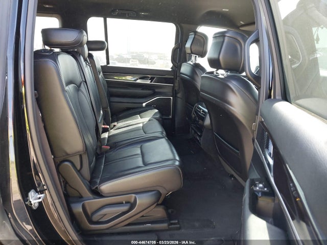 44674705 :رقم المزاد ، 1C4SJUAT4PS551052 vin ، 2023 Jeep Wagoneer Series I 4x2 مزاد بيع