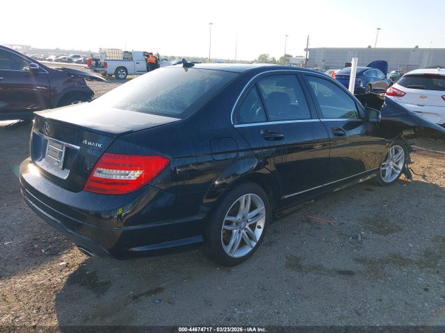 WDDGF8AB9ER321166 Mercedes-Benz C 300 Sport 4matic