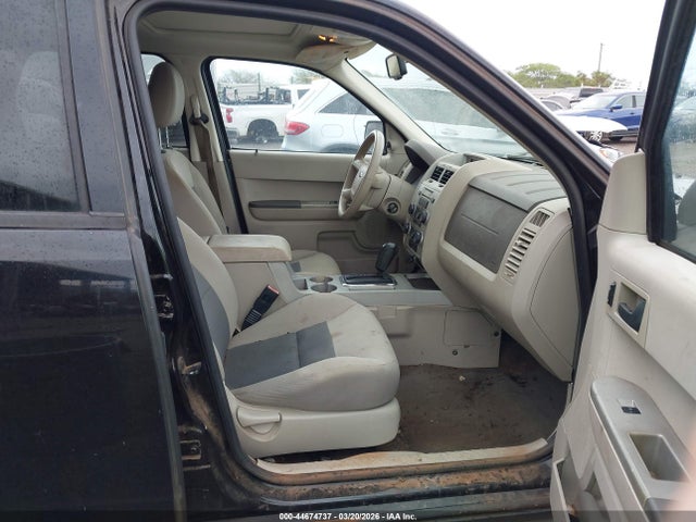 Продажа на аукционе авто 2008 Ford Escape Xlt, vin: 1FMCU93178KC82000, номер лота: 44674737