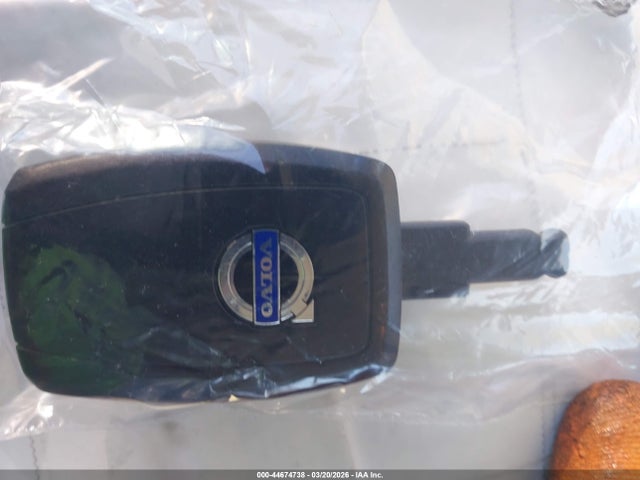 Продажа на аукционе авто 2012 Volvo C30 T5, vin: YV1672MK2C2269083, номер лота: 44674738