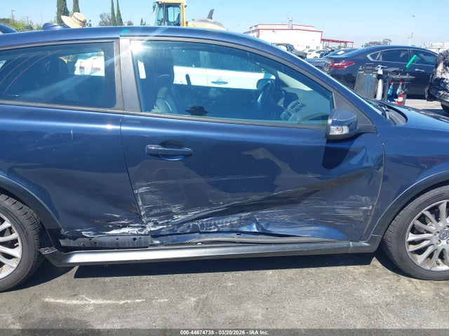 Продажа на аукционе авто 2012 Volvo C30 T5, vin: YV1672MK2C2269083, номер лота: 44674738