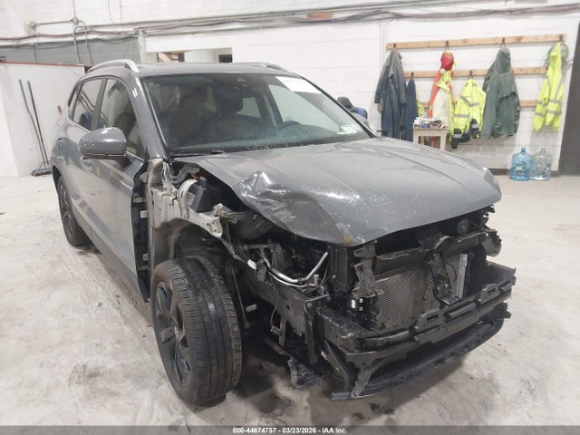 Продажа на аукционе авто 2022 Volkswagen Taos 1.5t Sel, vin: 3VV1X7B27NM003832, номер лота: 44674757