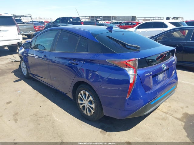 2018 TOYOTA PRIUS JTDKBRFU8J3073246 Photo 2