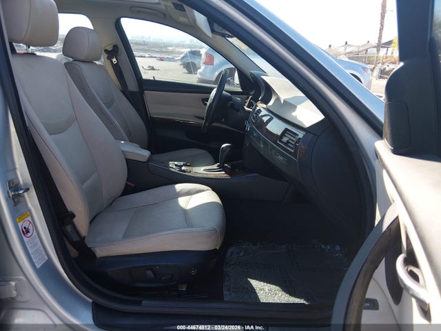 Продажа на аукционе авто 2009 Bmw 328i, vin: WBAPH77519NM47743, номер лота: 44674812