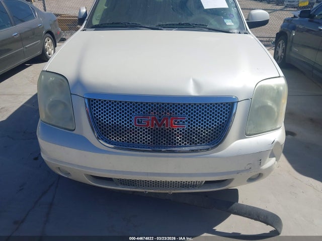 2010 Gmc Yukon Xl 1500 Denali მანქანა იყიდება აუქციონზე, vin: 1GKUCMEF3AR205181, აუქციონის ნომერი: 44674822